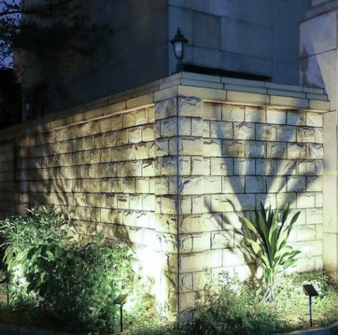 Lampa solarna ogrodowa - reflektor Gardlov 24002 Lampa solarna ogrodowa - reflektor Gardlov 24002